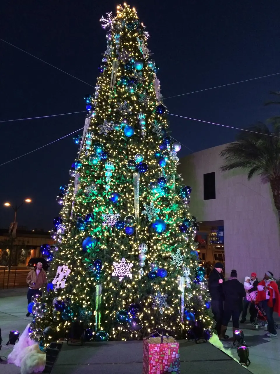 Outdoor christmas tree blue white lights snowflake ornaments night event for rent in Las Vegas